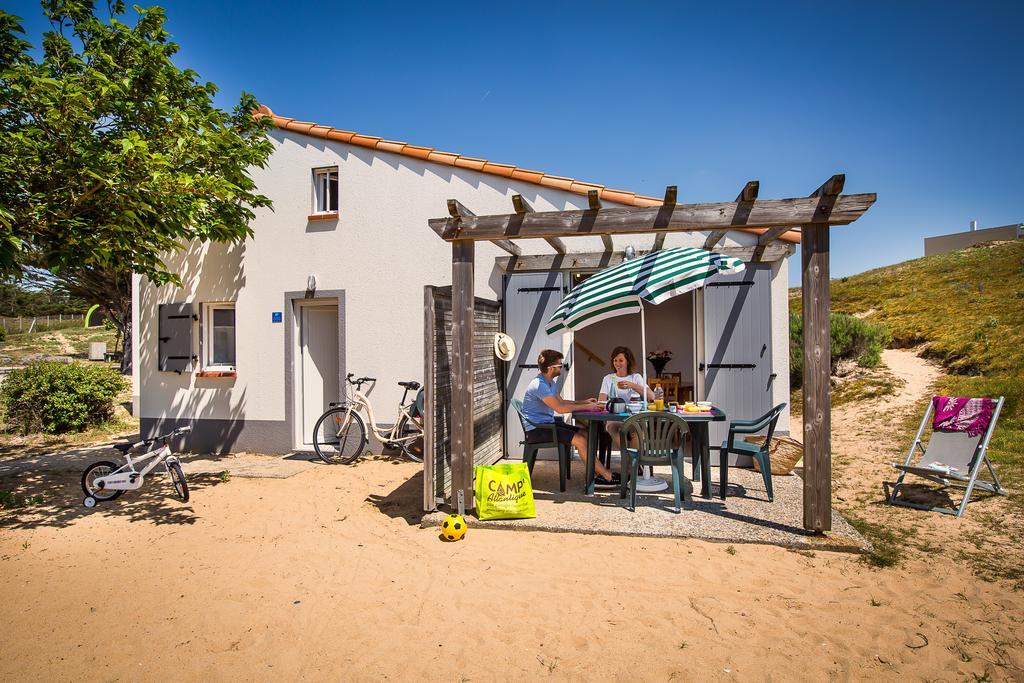 Village Vacances Le Petit Bec Saint-Hilaire-de-Riez Ruang foto